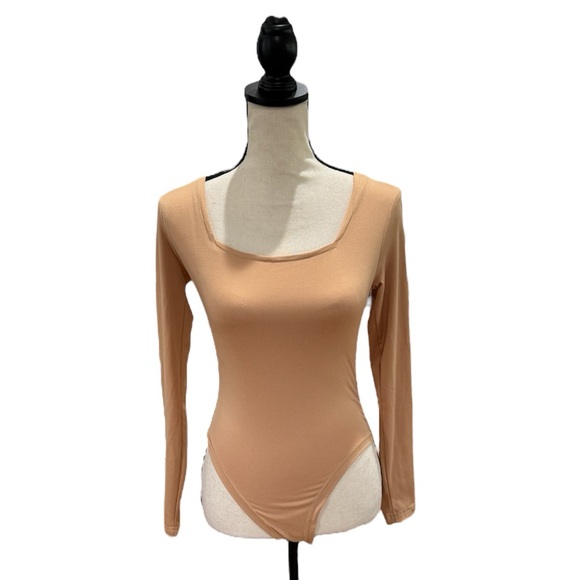 Tops - Square Neckline Long Sleeve Bodysuit